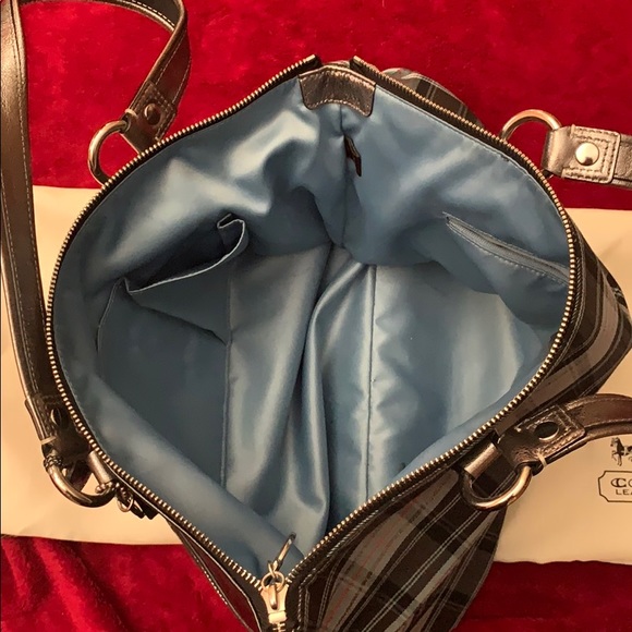 Coach Poppy Shoulder bag - Picture 3 of 5